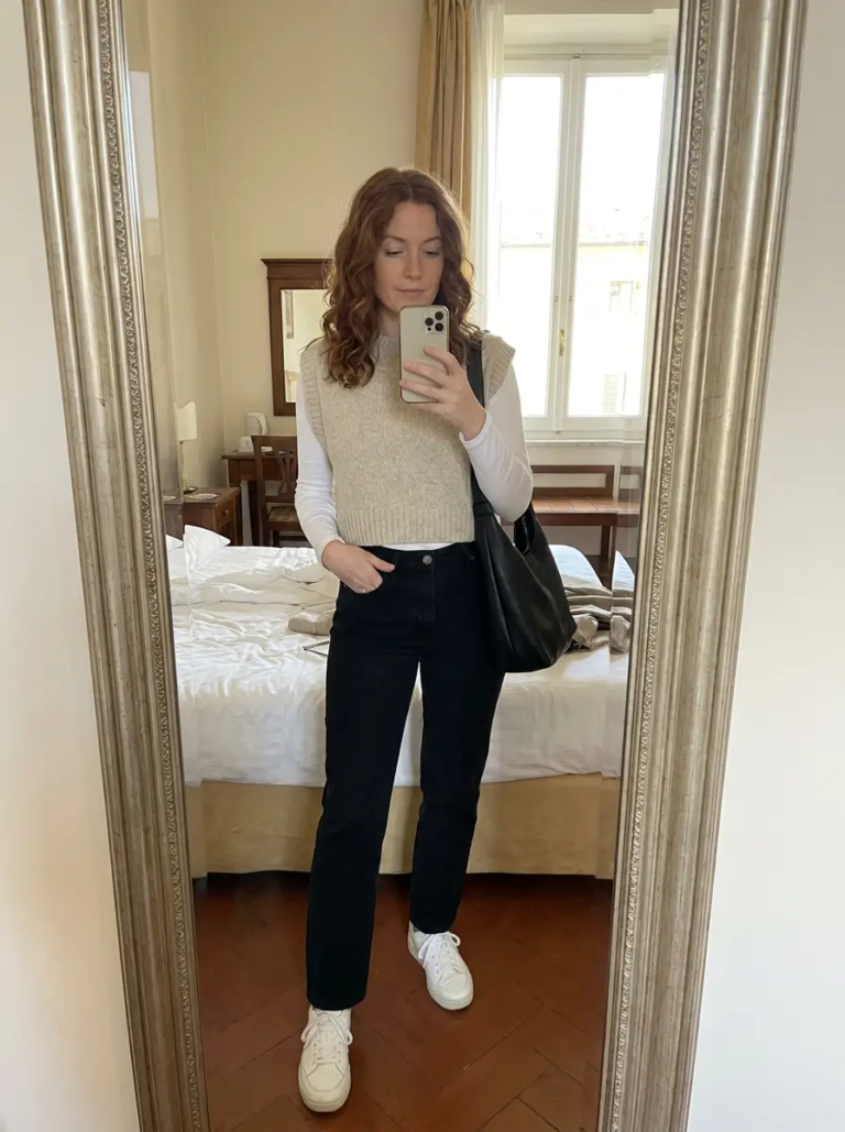 What to Wear in Italy in October: 10 Outfit Ideas